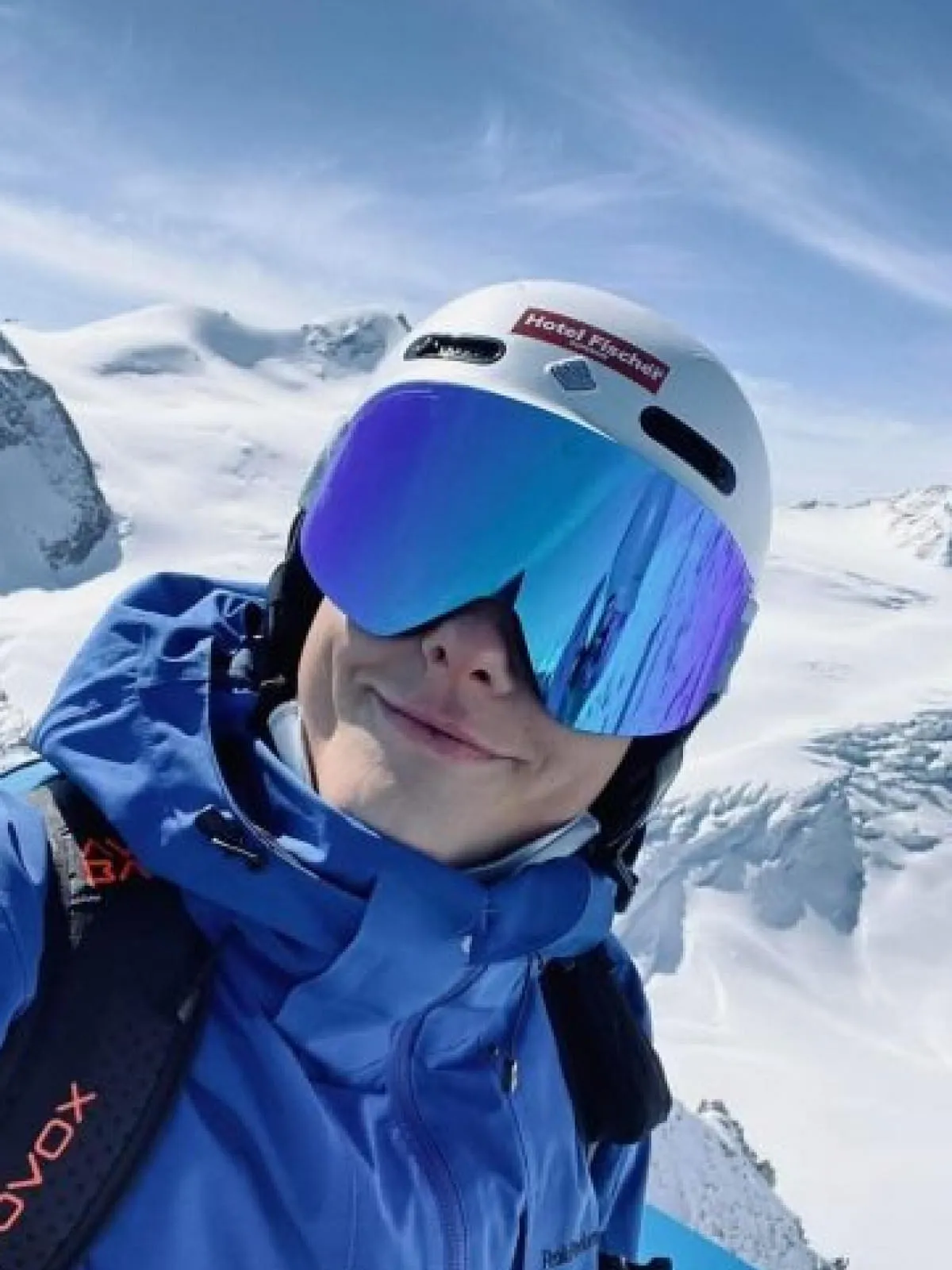 Max-e1708514630896-400x533